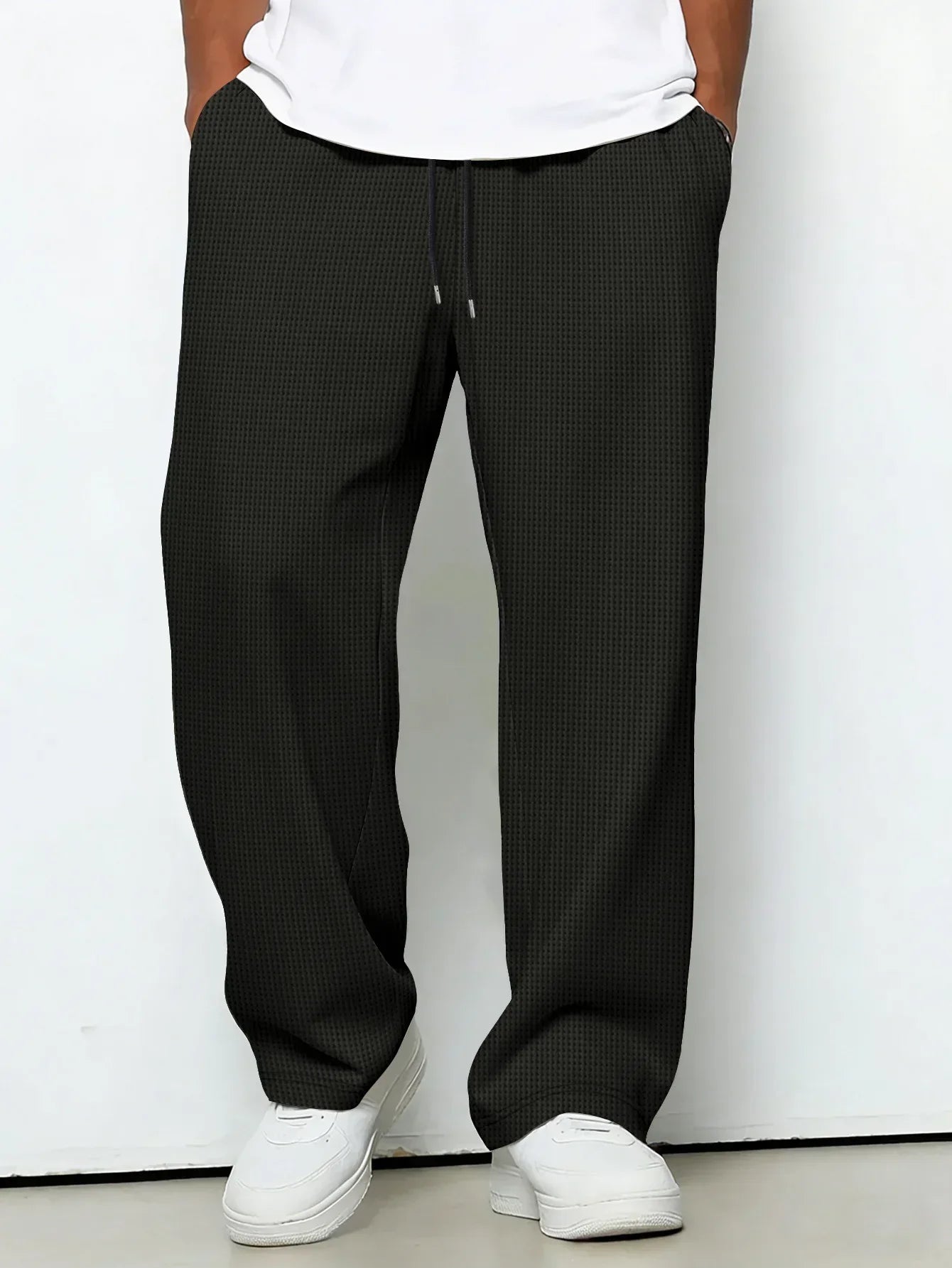 VERSATILE TROUSERS FOR MEN