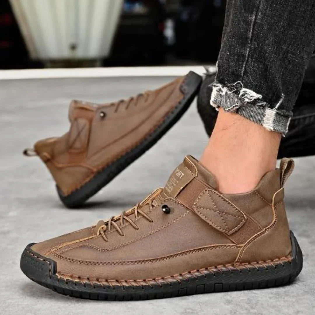 CUSHIONED COMMUTER SNEAKERS FOR MEN