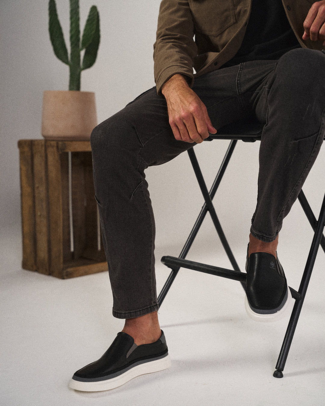 MODERN SLIP-ON SHOES FOR MEN