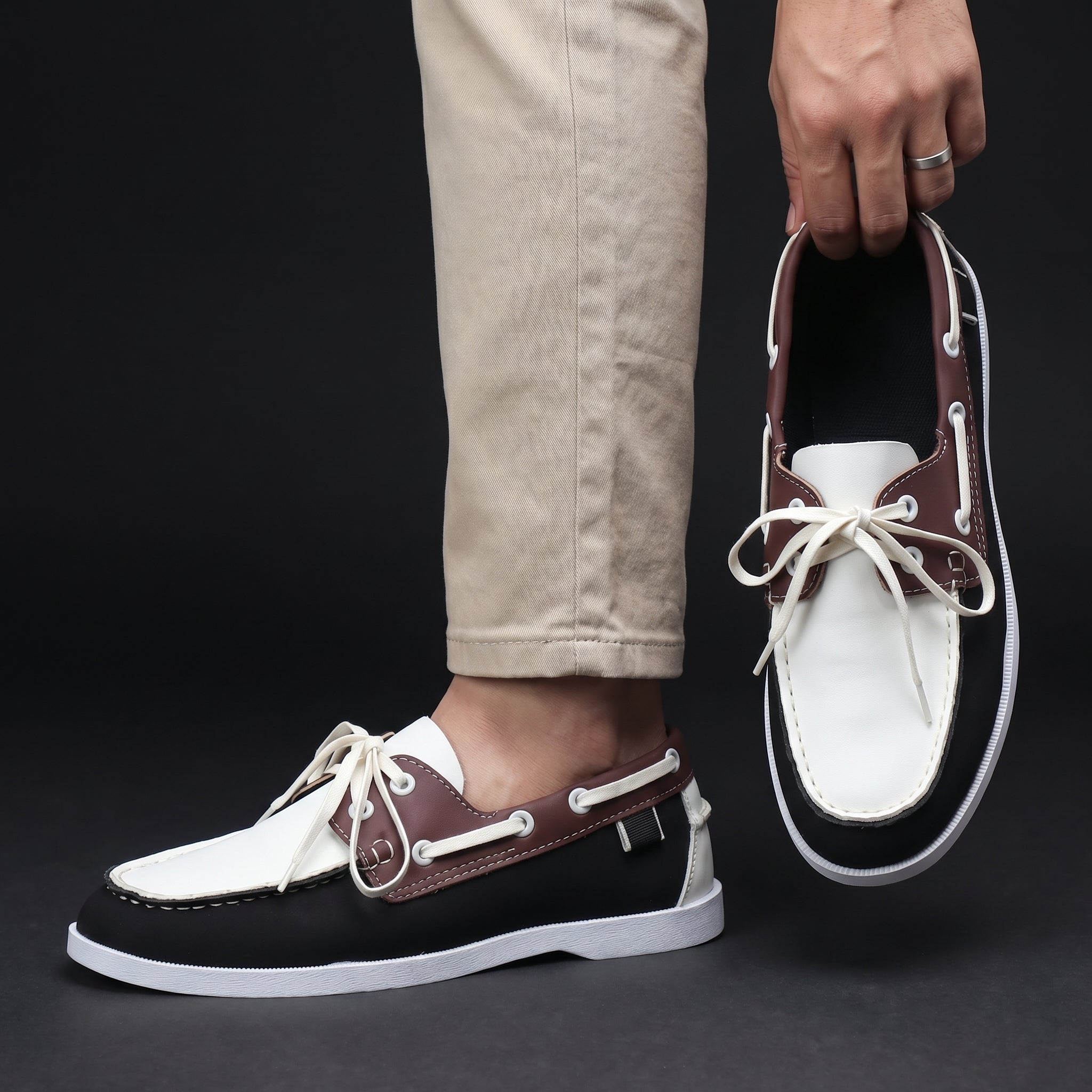 CLASSIC BOAT SHOES FOR MEN