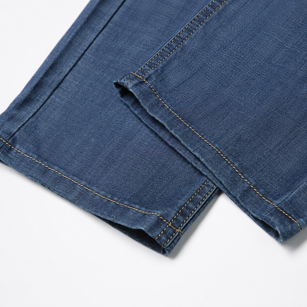 STRAIGHT LEG JEANS FOR MEN
