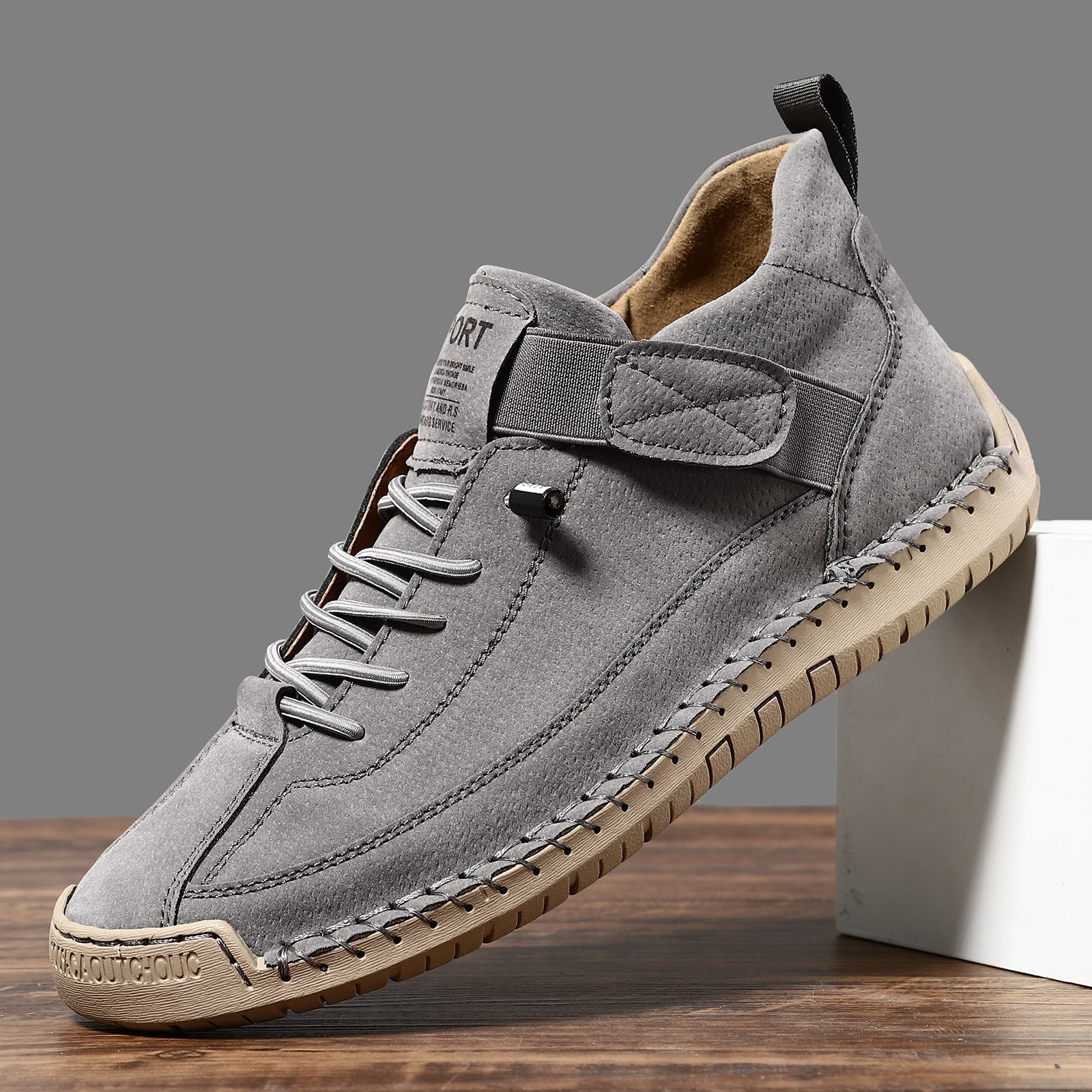CUSHIONED COMMUTER SNEAKERS FOR MEN