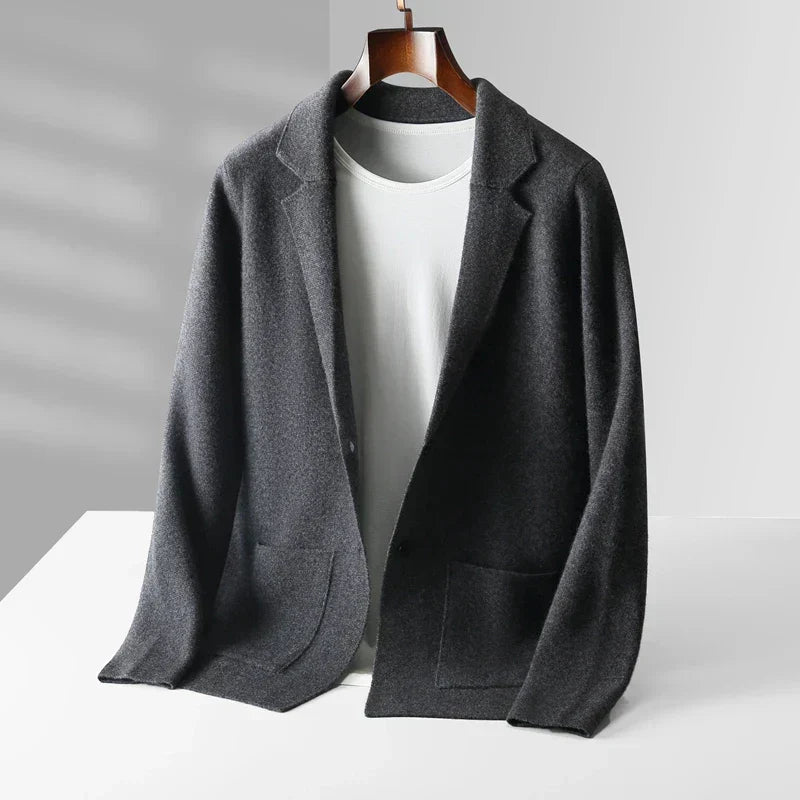 REFINED KNITTED CARDIGAN FOR MEN