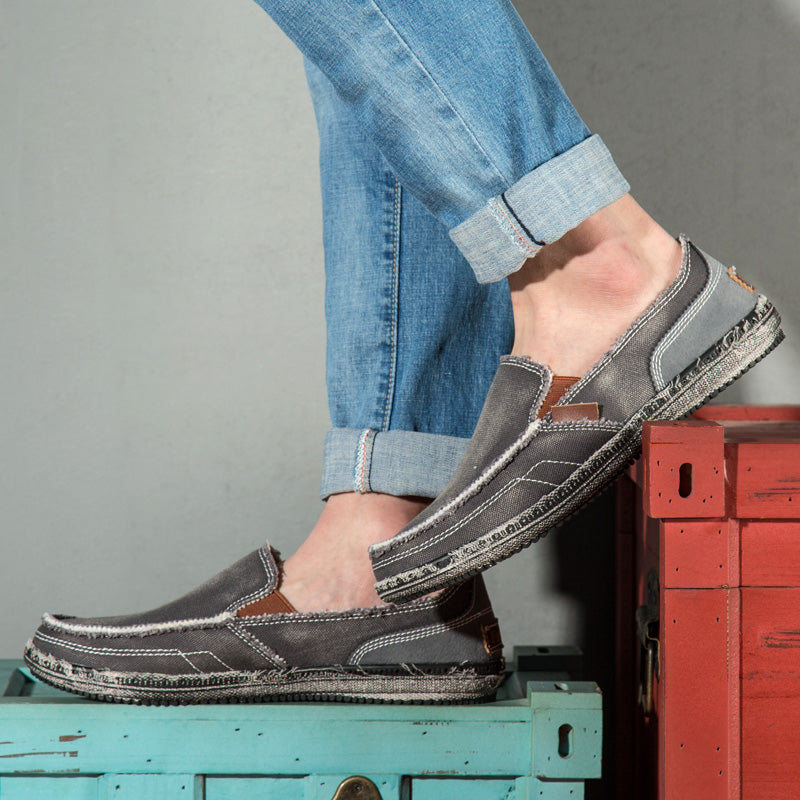 CANVAS SLIP-ON SHOES FOR MEN