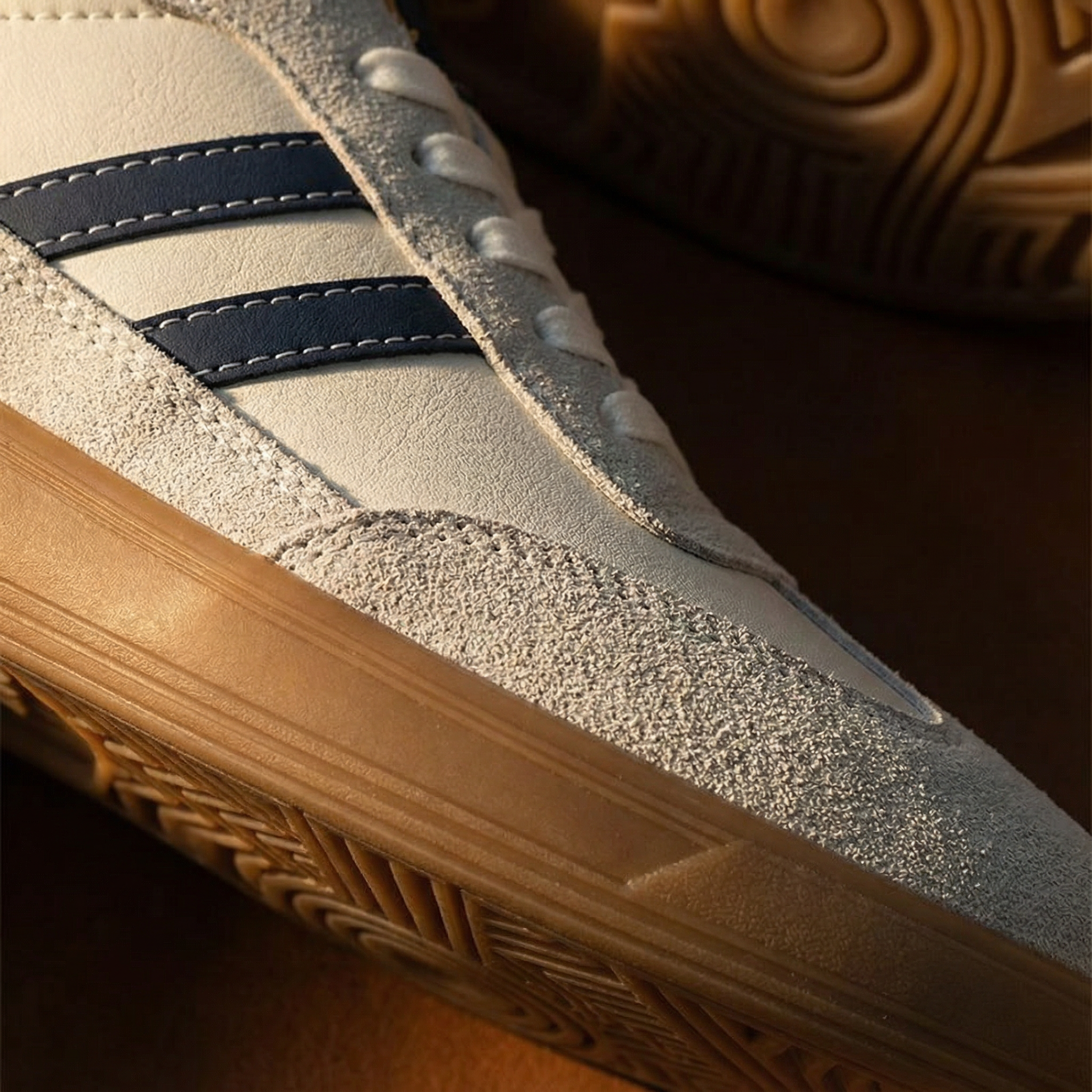CLASSIC SHOES FOR MEN